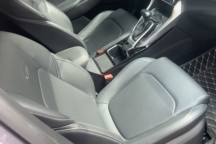 Used SAIC MAXUS G50 2019 1.5T First Edition Automatic Luxury Version 7 Seats Right Front Seat