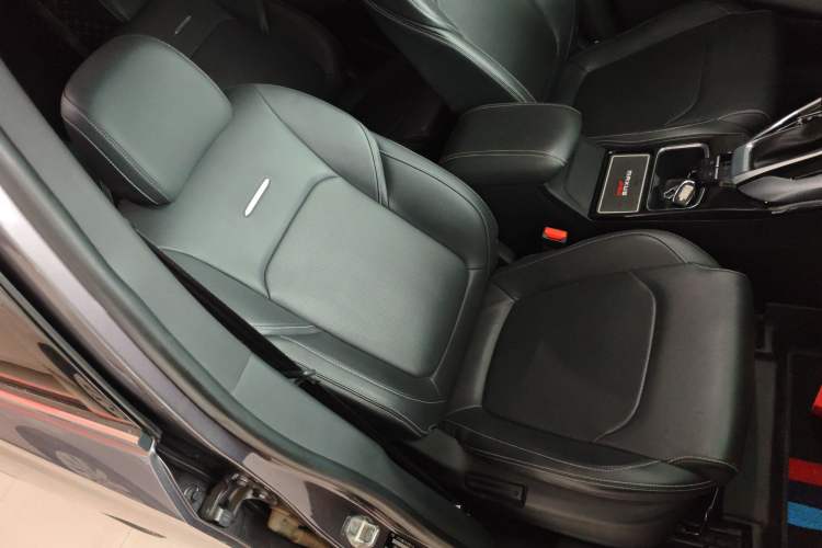 Used SAIC MAXUS G50 2019 1.5T Automatic Luxury Edition China V Standard Right Front Seat