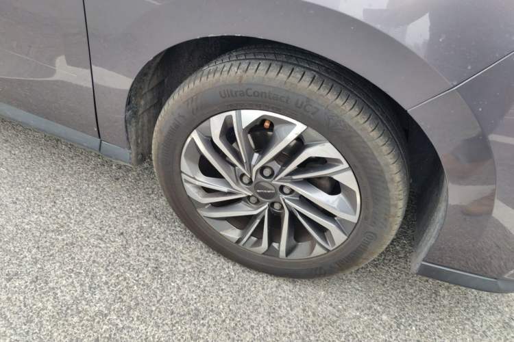 Used SAIC MAXUS G50 2019 1.5T First Edition Automatic Luxury Version 7 Seats Right Front Wheel Hub