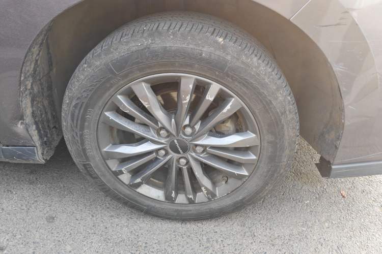 Used SAIC MAXUS G50 2019 1.5T Automatic Elite Edition China VI Standard Right Front Wheel Hub