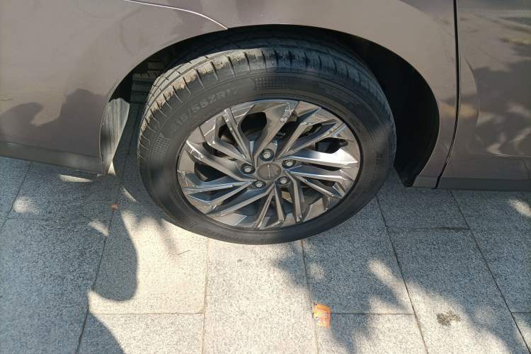 Used SAIC MAXUS G50 2019 1.5T Automatic Luxury Edition China V Standard Right Rear Wheel Hub