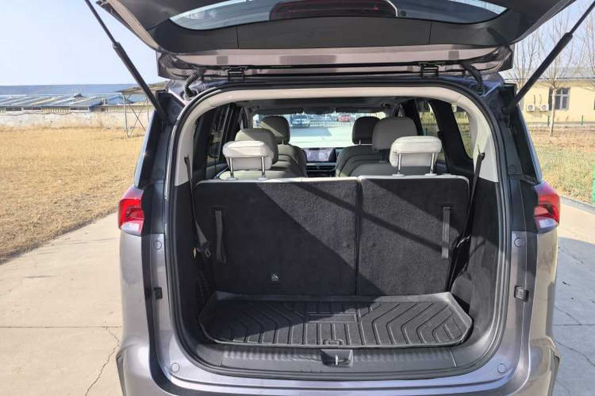 Used SAIC MAXUS G50 2019 1.5T First Edition Automatic Luxury Version 6 Seats Trunk