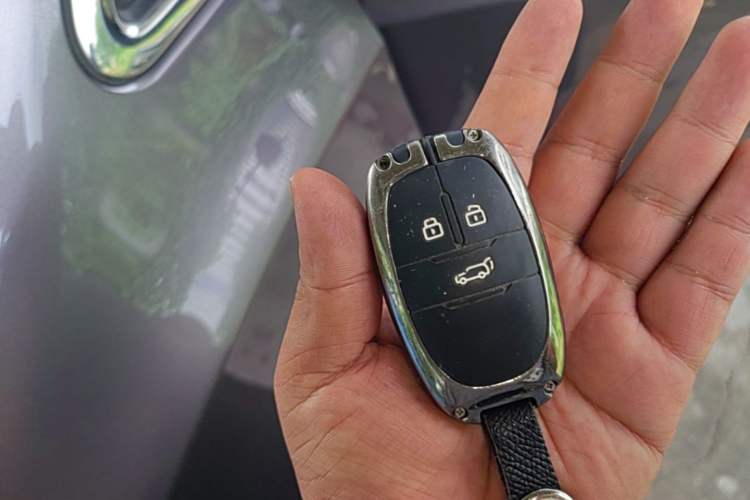 Used SAIC MAXUS G50 2019 1.5T Automatic Luxury Edition China VI Standard Vehicle Key