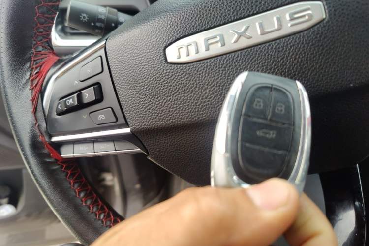 Used SAIC MAXUS G50 2019 1.5T First Edition Automatic Luxury Version 7 Seats Vehicle Key