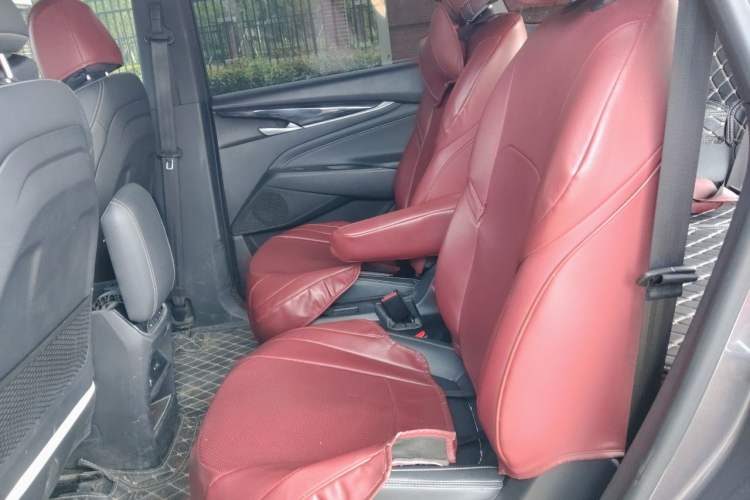 Used SAIC MAXUS G50 2019 1.5T First Edition Automatic Luxury Version 7 Seats Left Rear Seat