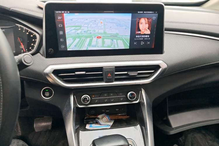 Used SAIC MAXUS G50 2019 1.5T First Edition Automatic Luxury Version 7 Seats Audio And AC Panel