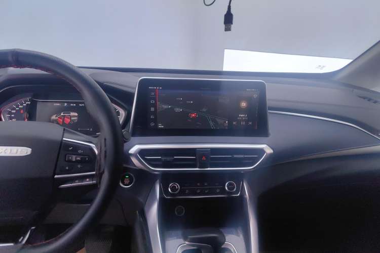 Used SAIC MAXUS G50 2019 1.5T First Edition Automatic Luxury Version 6 Seats Audio And AC Panel