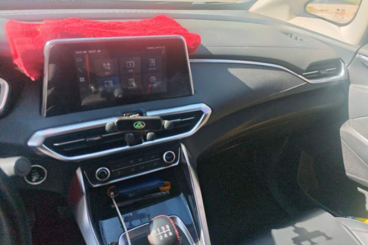 Used SAIC MAXUS G50 2019 1.3T First Edition Manual Elite Version Audio And AC Panel