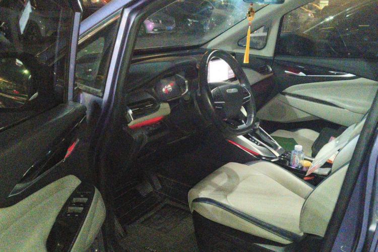 Used SAIC MAXUS G50 2019 1.5T First Edition Automatic Luxury Version 6 Seats Driver Seat