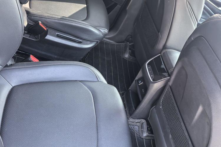 Used SAIC MAXUS G50 2019 1.5T First Edition Automatic Luxury Version 7 Seats Interior 3