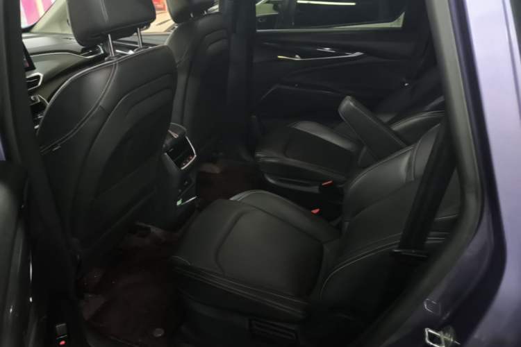 Used SAIC MAXUS G50 2019 1.5T Automatic Luxury Edition China VI Standard Left Rear Seat