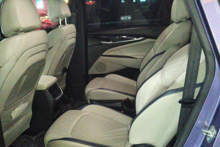 Used SAIC MAXUS G50 2019 1.5T First Edition Automatic Luxury Version 6 Seats Left Rear Seat