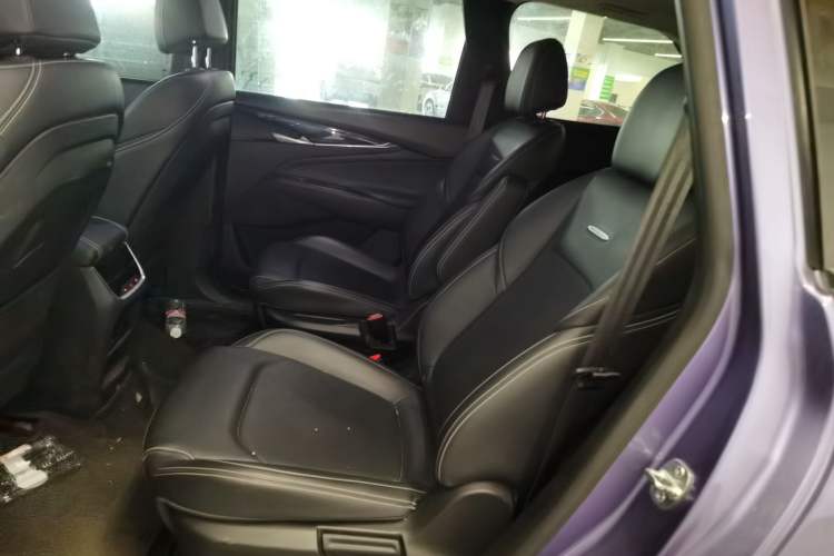 Used SAIC MAXUS G50 2019 1.5T First Edition Automatic Luxury Version 7 Seats Left Rear Seat