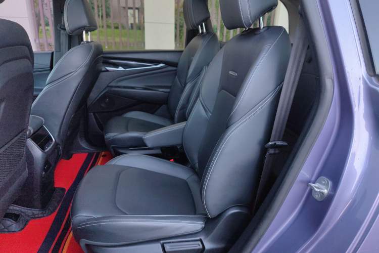 Used SAIC MAXUS G50 2019 1.5T First Edition Automatic Luxury Version 6 Seats Left Rear Seat
