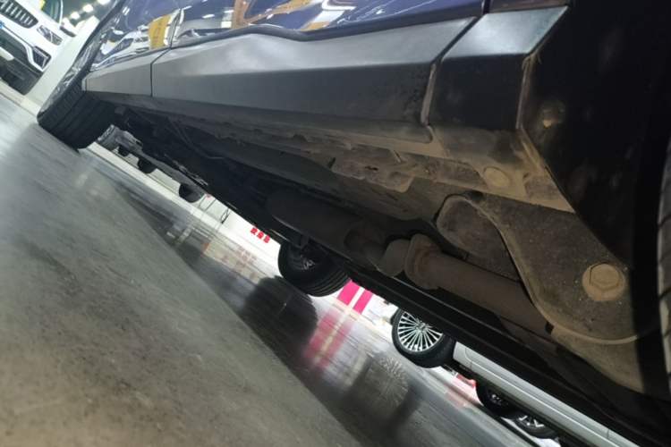Used SAIC MAXUS G50 2019 1.5T Automatic Luxury Edition China VI Standard Left Side Sill
