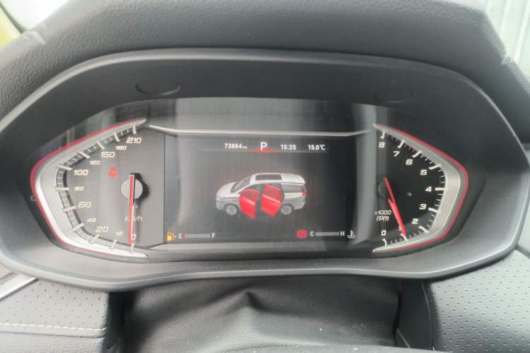 Used SAIC MAXUS G50 2019 1.5T First Edition Automatic Luxury Version 6 Seats Odometer Close Up