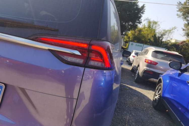 Used SAIC MAXUS G50 2019 1.5T Automatic Elite Edition China V Standard Right Rear Taillight