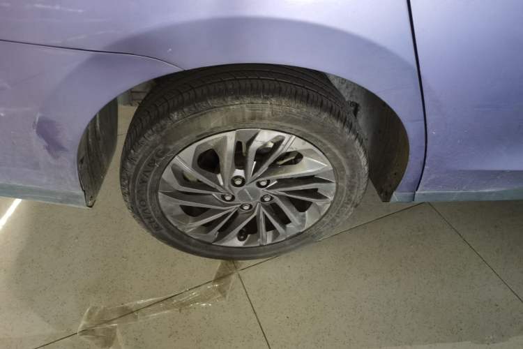 Used SAIC MAXUS G50 2019 1.5T First Edition Automatic Luxury Version 7 Seats Right Rear Wheel Hub