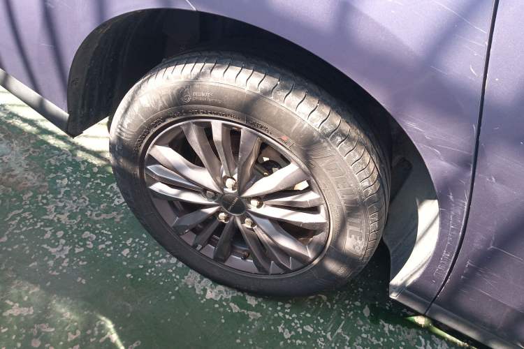Used SAIC MAXUS G50 2019 1.5T Automatic Elite Edition China V Standard Right Rear Wheel Hub