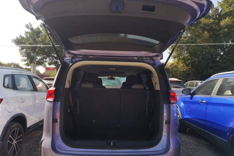 Used SAIC MAXUS G50 2019 1.5T Automatic Elite Edition China V Standard Trunk