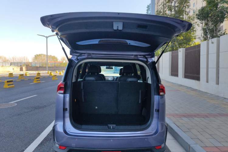 Used SAIC MAXUS G50 2019 1.5T First Edition Automatic Luxury Version 6 Seats Trunk