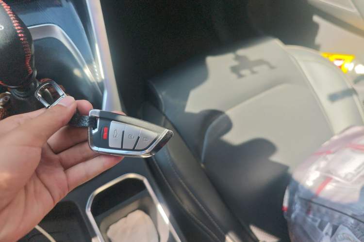 Used SAIC MAXUS G50 2019 1.3T First Edition Manual Elite Version Vehicle Key