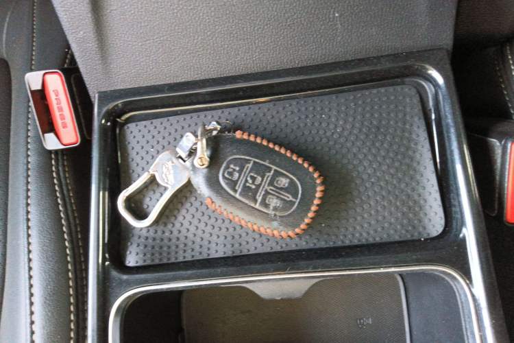Used SAIC MAXUS G50 2019 1.5T Automatic Elite Edition China V Standard Vehicle Key