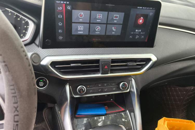 Used SAIC MAXUS G50 2019 1.5T First Edition Automatic Luxury Version 6 Seats Audio And AC Panel