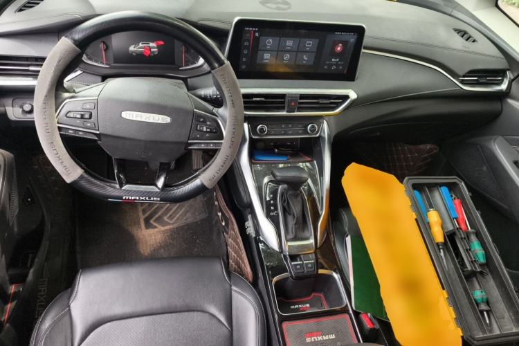 Used SAIC MAXUS G50 2019 1.5T First Edition Automatic Luxury Version 6 Seats Center Console