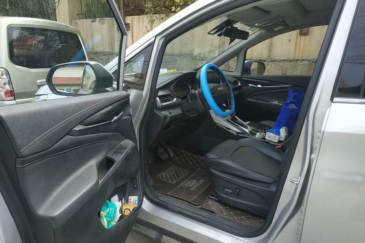 Used SAIC MAXUS G50 2019 1.5T Automatic Luxury Edition China V Standard Driver Seat