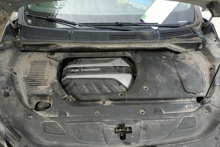 Used SAIC MAXUS G50 2019 1.5T Automatic Luxury Edition China V Standard Engine Bay