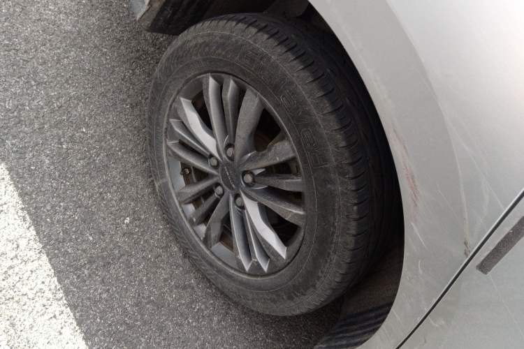 Used SAIC MAXUS G50 2019 1.5T Automatic Elite Edition China VI Standard Exterior 5
