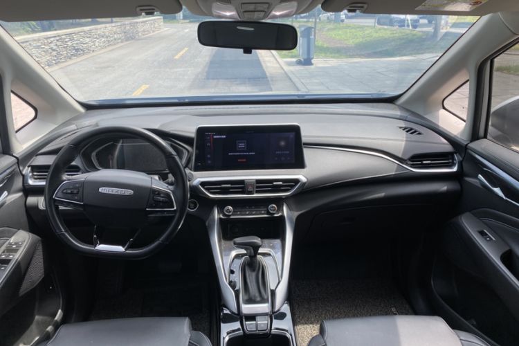 Used SAIC MAXUS G50 2019 1.5T Automatic Luxury Edition China VI Standard Interior 1