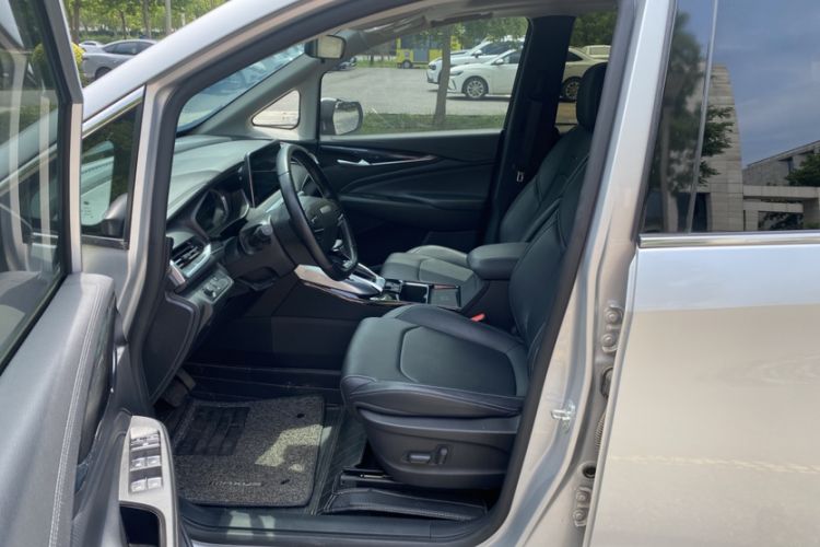 Used SAIC MAXUS G50 2019 1.5T Automatic Luxury Edition China VI Standard Interior 4