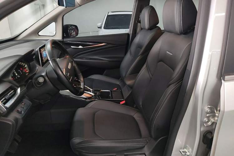 Used SAIC MAXUS G50 2019 1.5T Automatic Elite Edition China VI Standard Left Front Seat