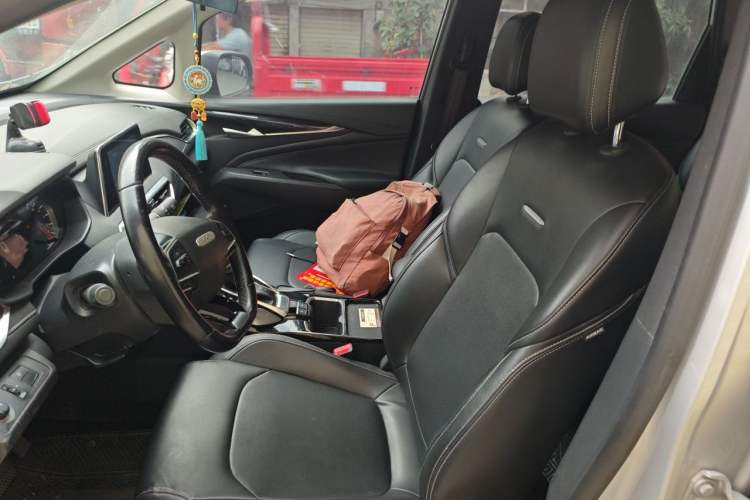 Used SAIC MAXUS G50 2019 1.5T Automatic Elite Edition China VI Standard Left Front Seat