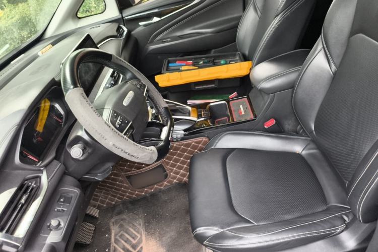 Used SAIC MAXUS G50 2019 1.5T First Edition Automatic Luxury Version 6 Seats Left Front Seat