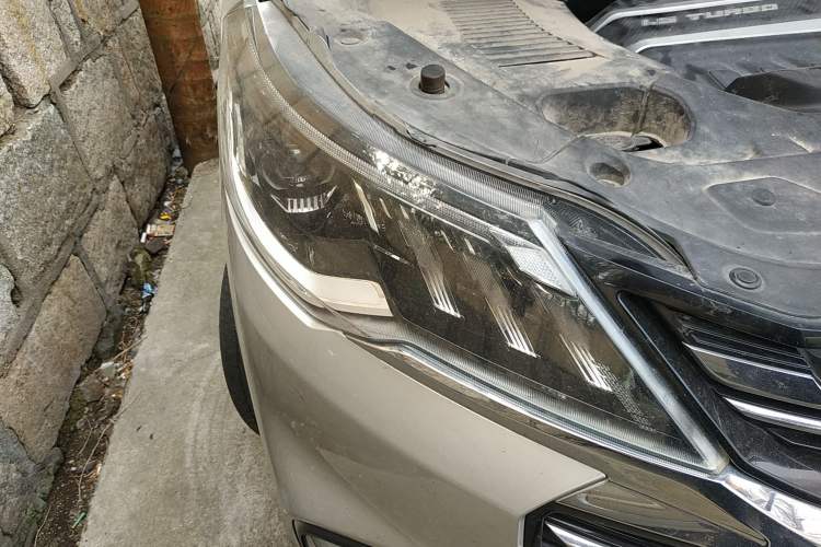 Used SAIC MAXUS G50 2019 1.5T Automatic Luxury Edition China V Standard Right Front Headlight