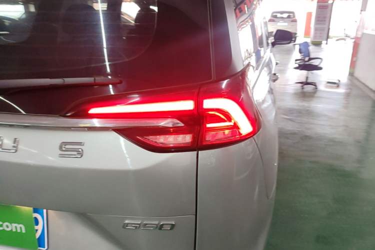 Used SAIC MAXUS G50 2019 1.5T Automatic Elite Edition China VI Standard Right Rear Taillight