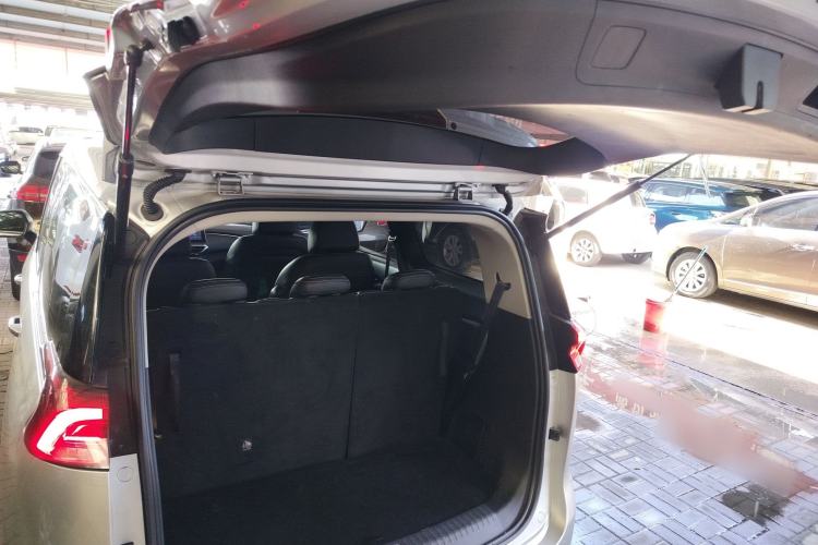 Used SAIC MAXUS G50 2019 1.5T Automatic Luxury Edition China VI Standard Trunk