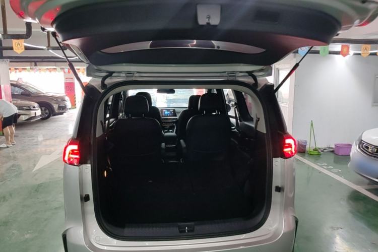 Used SAIC MAXUS G50 2019 1.5T Automatic Elite Edition China VI Standard Trunk