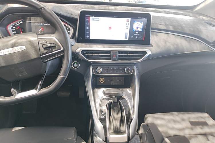 Used SAIC MAXUS G50 2019 1.5T First Edition Automatic Luxury Version 7 Seats Audio And AC Panel