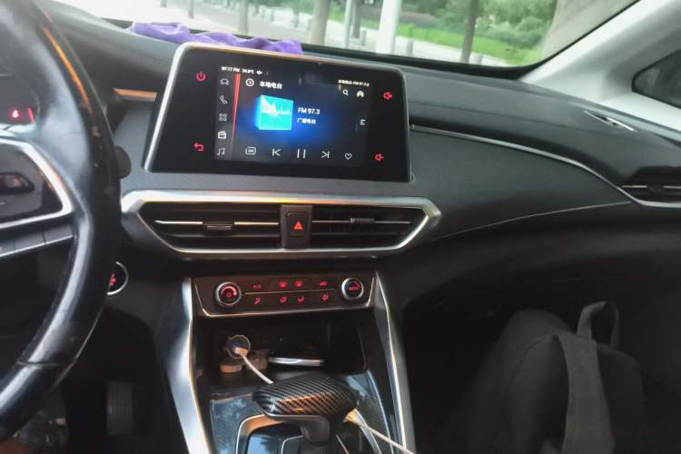 Used SAIC MAXUS G50 2019 1.5T Automatic Elite Edition China V Standard Audio And AC Panel
