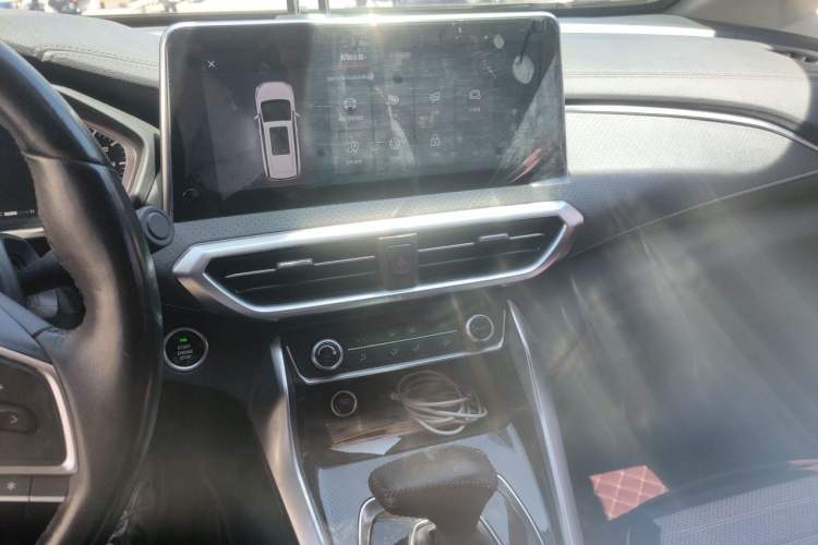 Used SAIC MAXUS G50 2019 1.5T Automatic Elite Edition China VI Standard Audio And AC Panel