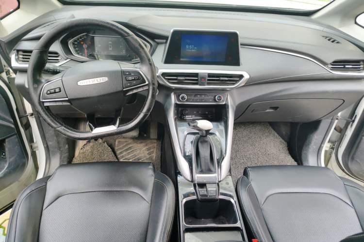Used SAIC MAXUS G50 2019 1.5T Automatic Elite Edition China VI Standard Center Console