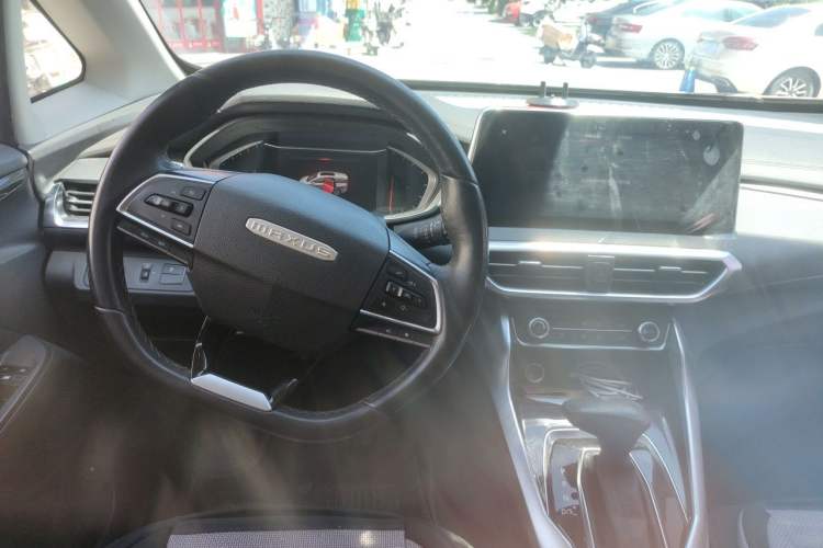 Used SAIC MAXUS G50 2019 1.5T Automatic Elite Edition China VI Standard Center Console