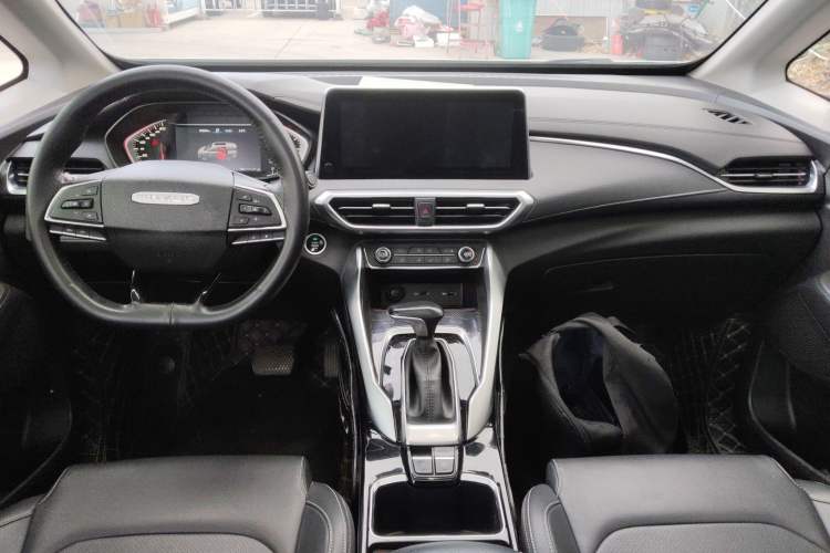 Used SAIC MAXUS G50 2019 1.5T First Edition Automatic Luxury Version 6 Seats Center Console