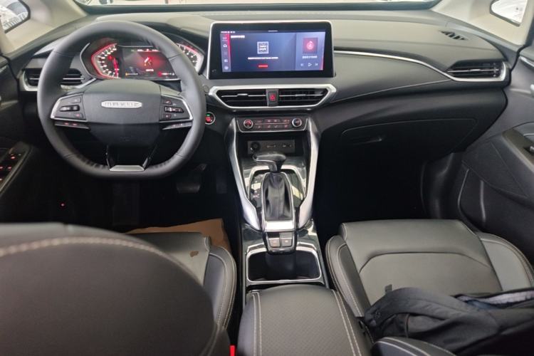 Used SAIC MAXUS G50 2019 1.5T Automatic Luxury Edition China VI Standard Center Console