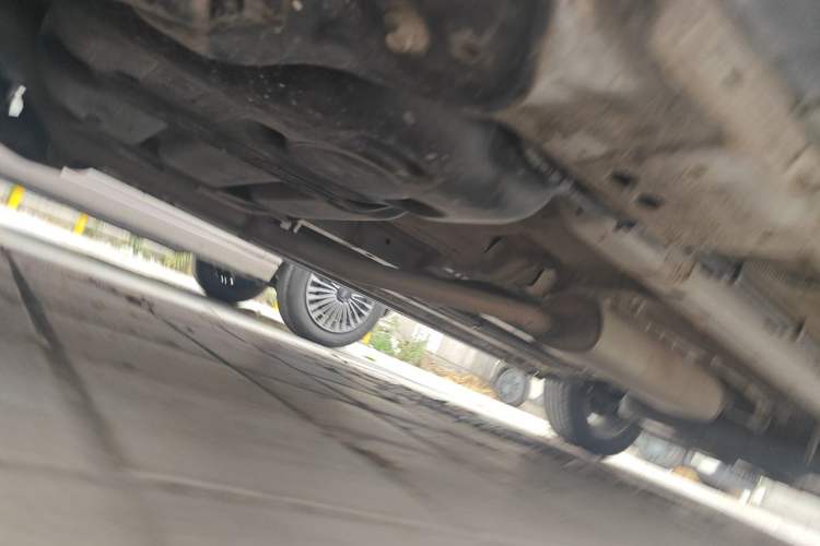 Used SAIC MAXUS G50 2019 1.5T Automatic Elite Edition China VI Standard Chassis Rear Right