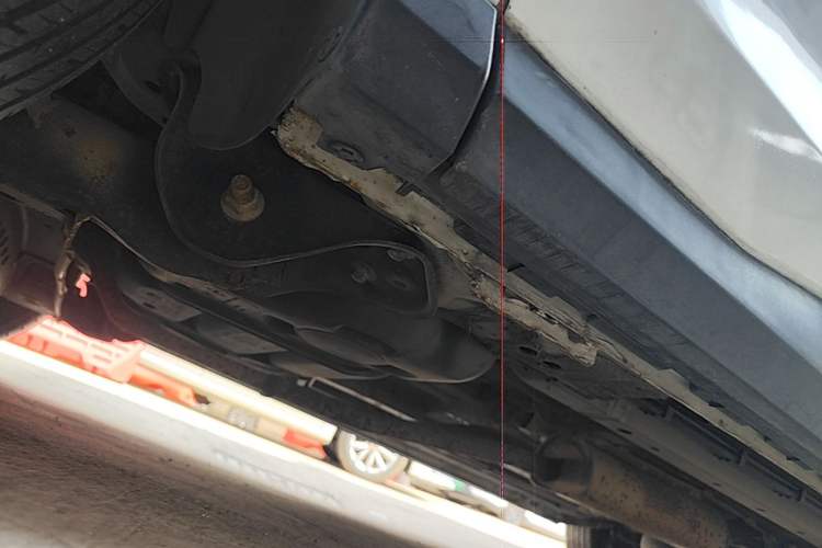 Used SAIC MAXUS G50 2019 1.5T Automatic Elite Edition China VI Standard Chassis Rear Right